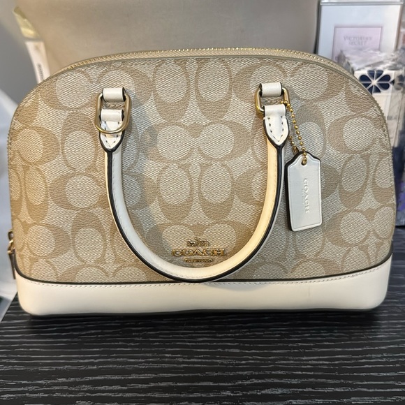 Coach Beige/White Signature Coated Canvas and Leather Sierra Satchel - Picture 4 of 14